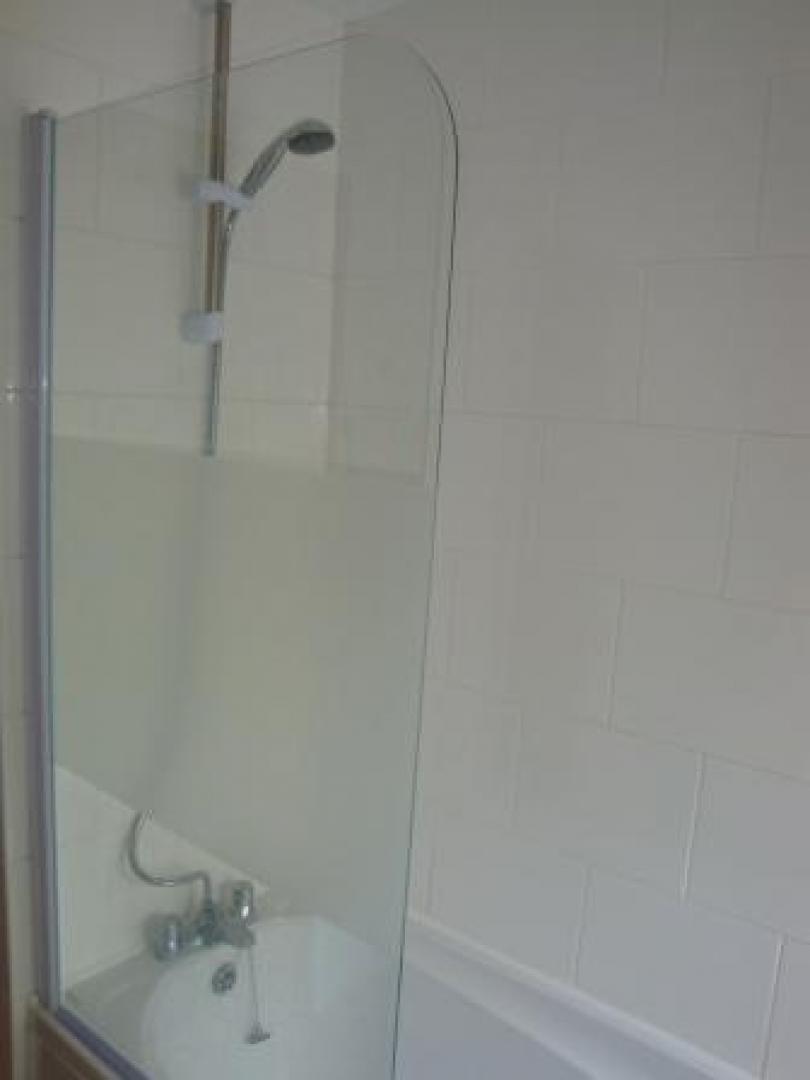 			WHOLE HOUSE, 2 Bedroom, 1 bath, 1 reception House			 Bridge Road, DOLLIS HILL/NEASDEN